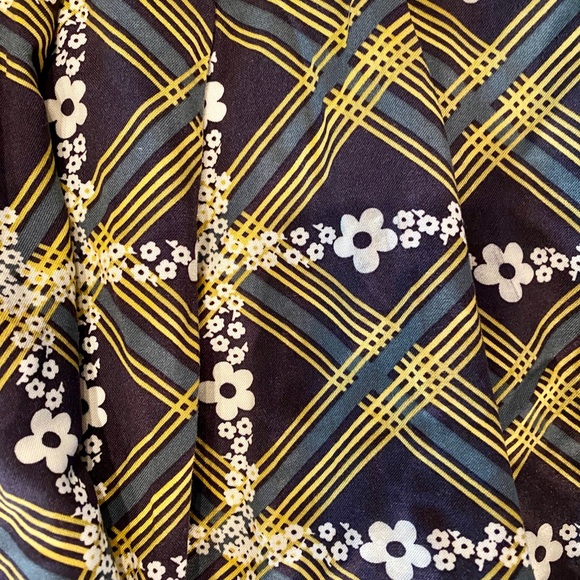 URBAN OUTFITTERS Emerson Print Pleated Mini Skirt - Picture 7 of 11